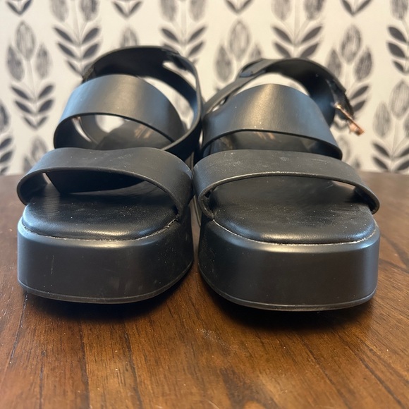 Call it Spring platform sandals - Picture 1 of 5